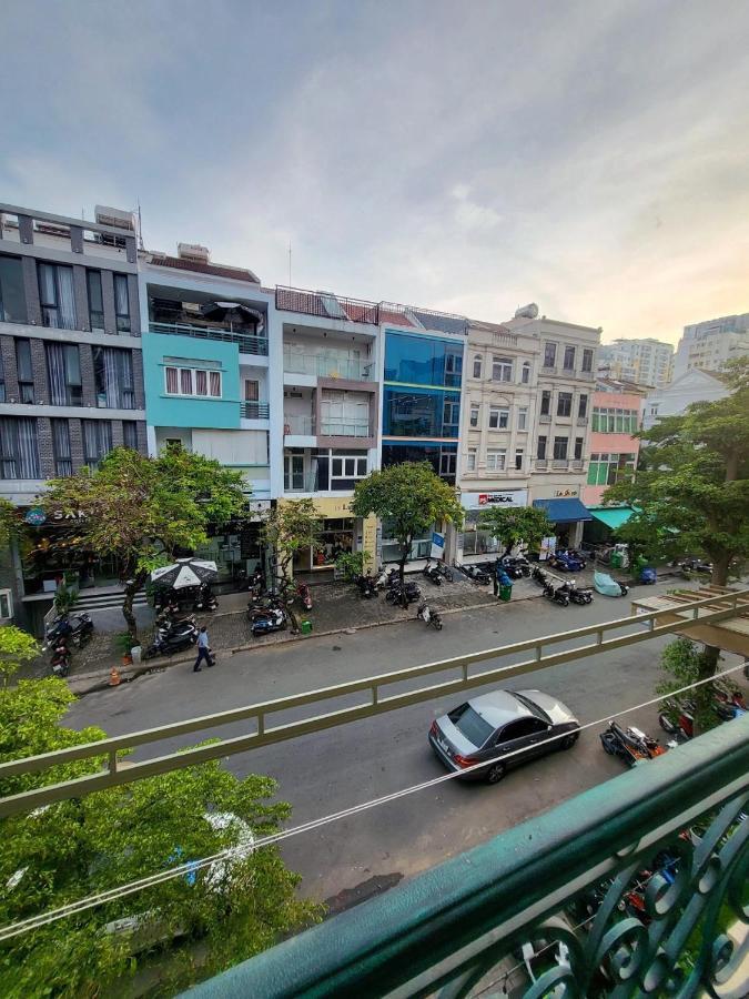 Thao Trang Laluxe Hotel Phu My Hung Хошимин Екстериор снимка