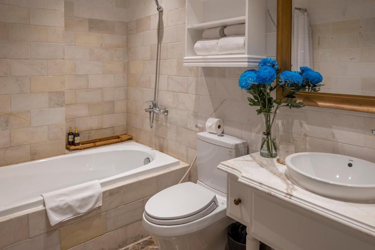 Thao Trang Laluxe Hotel Phu My Hung Хошимин Екстериор снимка